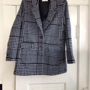 Old Navy Women's Plaid Blazer in Black and Blue